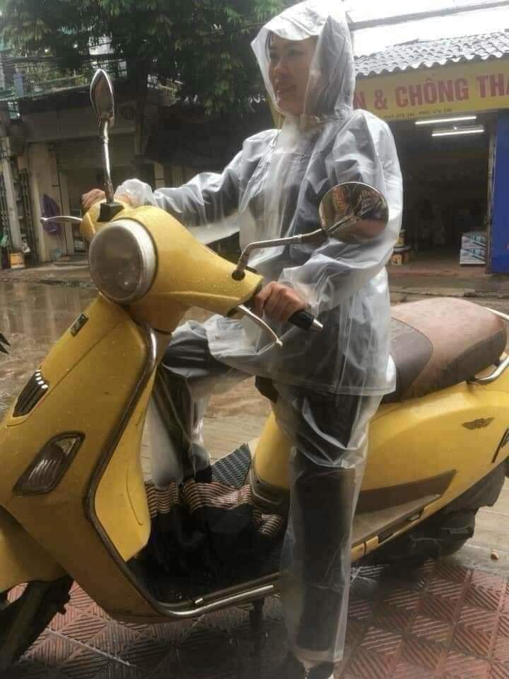 ÁO MƯA BỘ TRONG SUỐT 